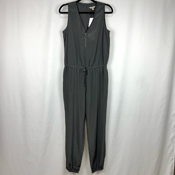 Banana Republic Sz 4 Sleeveless Jumpsuit 1/4 Zip Olive Grey Lightweight City NWT - Picture 1 of 14